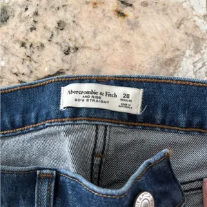Abercrombie & Fitch Mid Rise 90s Straight Jeans Medium Wash Size 28 Regular thumbnail 7