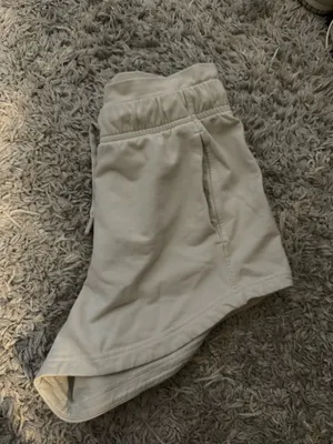 Lululemon Sweat Shorts thumbnail 4