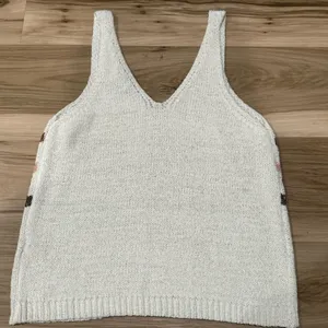 Sincerely Jules Cream Knit Heart Tank Top Women’s Medium thumbnail 2