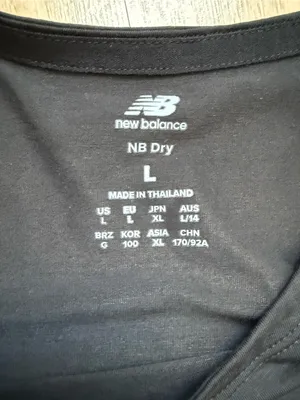 New Balance Women’s Black WT53157 Drapey Tank Size Large thumbnail 5