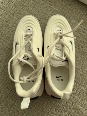 Nike air max portal beige white sneakers thumbnail 3