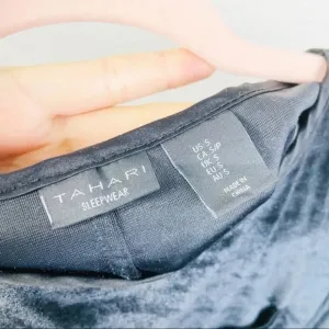 TAHARI Black Velvet Short Sleeve Lounge Top Size Small‎ thumbnail 7