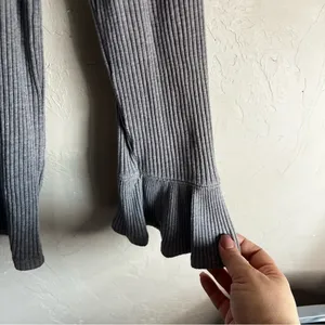 J. Crew Gray Ribbed Bell‎ Sleeve Long Sleeve Top thumbnail 6