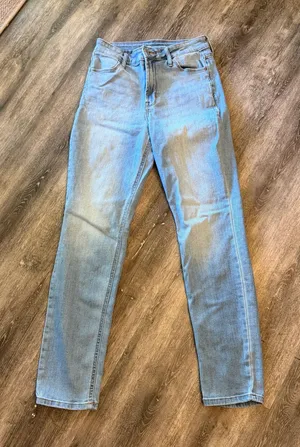 Old Navy High Rise Straight Jeans thumbnail 1