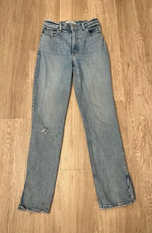abercrombie & fitch jeans  thumbnail 1