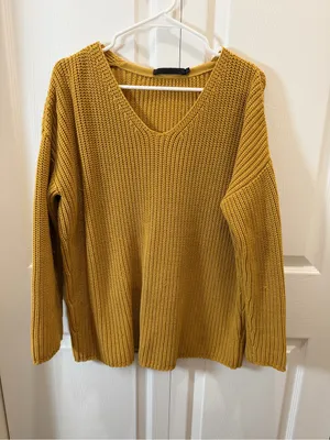 Jenni Kayne Gold Cabin Knit Sweater Medium - see notes thumbnail 2
