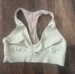 lululemon bra thumbnail 1