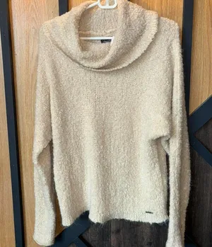 Abercrombie & Fitch sweater thumbnail 1