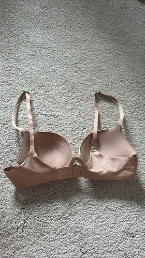SKIMS Nipple Push-Up Bra Ultimate thumbnail 3