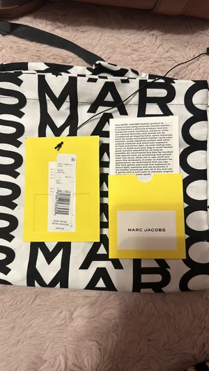 Authentic Marc Jacob’s small tote bag in argan oil thumbnail 5