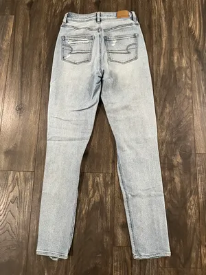 American Eagle mom jeans thumbnail 2