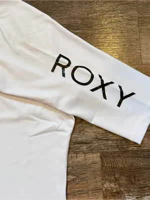 Roxy Whole Hearted White Logo Short Sleeve Rash Guard Swim Top SPF 50+ Medium thumbnail 3