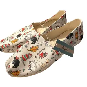 Tom's Christmas Cat 7 Holiday‎ Shoes thumbnail 1