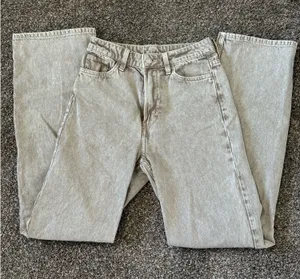 H&M Jeans High-Waisted thumbnail 1