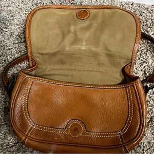 Banana Republic BR Vintage Tan‎ Leather Buckle Detail Mini Purse thumbnail 5