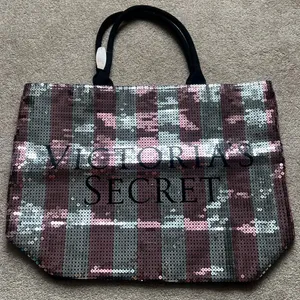 nwt victoria’s secret bag | vs bag thumbnail 1