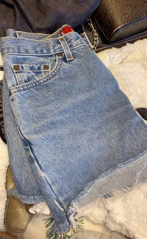 Levi’s Cut Off Short thumbnail 3