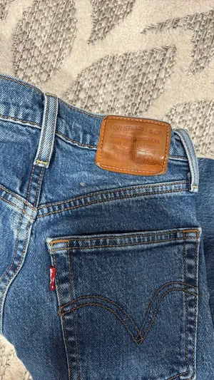 Levi’s Ribcage Straight Jeans thumbnail 2