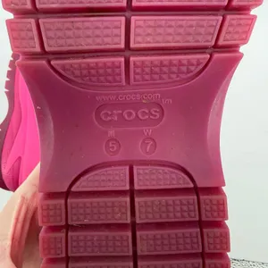 Crocs Classic Mega Crush Sandals Pink Women 7 Chunky Platform Y2K Statement thumbnail 9