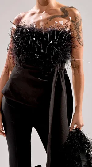 AKIRA NWT Limited Edition high-fashion Feathered tailored Corset Top XL thumbnail 5