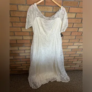 NWT TORRID Ivory Lace Off Shoulder Fit & Flare Wedding Dress Size 18 thumbnail 3