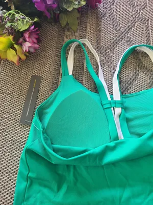 NWT Green Strappy Sports Bra Crop Top Size XL thumbnail 4