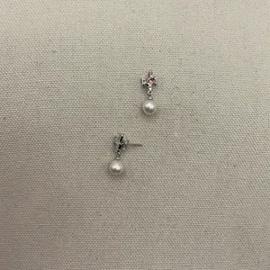 Silver Plated Pearl Cross Earrings thumbnail 4