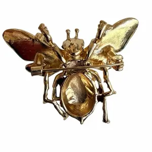 Jeweled Bee Brooch Gold Tone Enamel Rhinestone Floral Insect Pin thumbnail 4