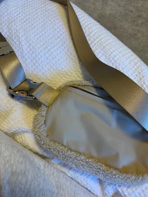 Lululemon Belt Bag thumbnail 3