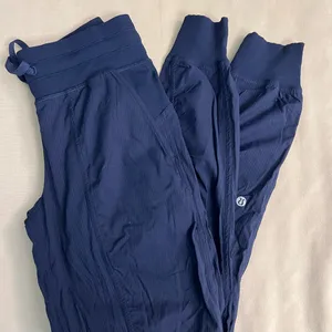 ✨ Lululemon Dance Studio Jogger Pants – Navy Blue – Drawstring Athleisure Size 0 thumbnail 3