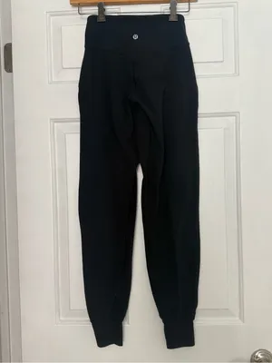 Lululemon Align High Rise Joggers in Black thumbnail 3