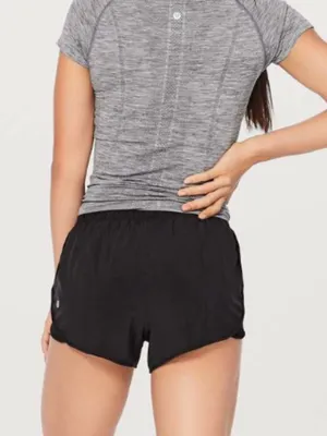 Lululemon Back In Action Short (2.5") in Black 6 thumbnail 2