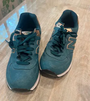New Balance Women’s Sneakers 7 thumbnail 1