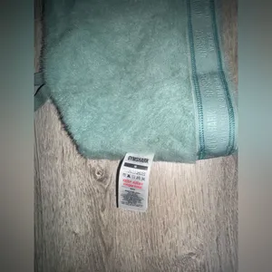 Gymshark x Whitney Simmons Rare Fuzzy Green Sports bra top M - SOLD OUT ONLINE thumbnail 8