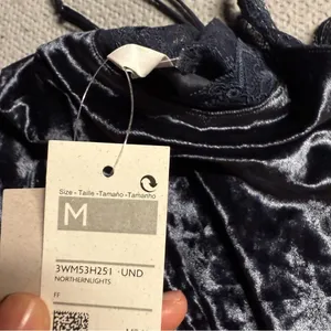 benetton undercolors crushed velvet velour lace trim cami tank top in grey blue thumbnail 3