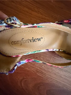 comfortview White Multi Floral Pointed-Toe Ankle-Strap Flats thumbnail 4