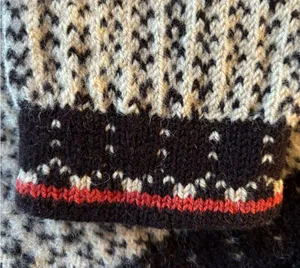 VTG Wool Chunky Knitted Cardigan Sweater M Black Cream Red Metal Scroll Buttons thumbnail 5