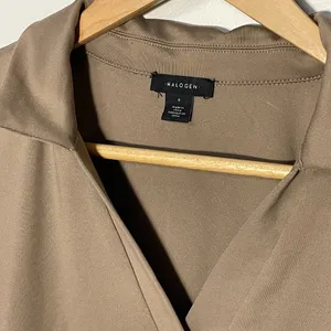 Halogen Women's Brown Sleveless V-Neck Collared Knit Top‎ Size Small NWOT thumbnail 8