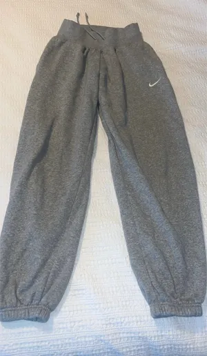 Nike Sweatpants thumbnail 3