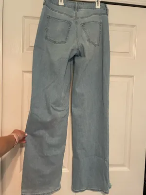 Old Navy Wow Wide-Leg Jeans thumbnail 2