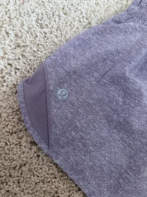 Lululemon Hotty Shorts 2.5" thumbnail 3
