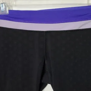 Lululemon black legging capri slip on workout sz 8 thumbnail 4