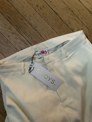 Brand New Cream Wide-Leg Trousers thumbnail 3
