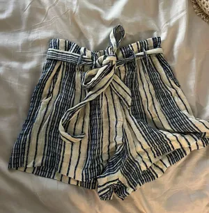 Lulus shorts thumbnail 3