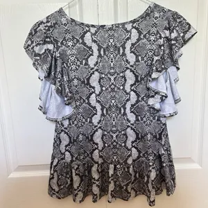 Altar’d State Womens Size‎ XS Top Blouse Black White Snake Skin thumbnail 5