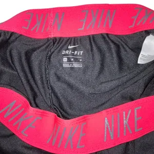 Nike Dri-FIT Womens Running Shorts Black Pink Logo Waistband 885273-013 Size M thumbnail 4