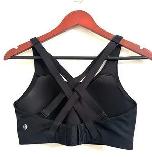 lululemon Energy Bra High Support Sz 34 D black thumbnail 3