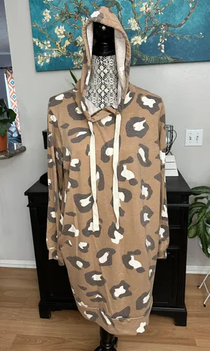 Zenana Long Line Hoodie thumbnail 1