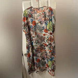 Say what? Floral cover up size s thumbnail 2