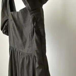 ASTR The‎ Label S Black Midi Dress Puff Sleeve Whimsigoth MinimalistParty thumbnail 4